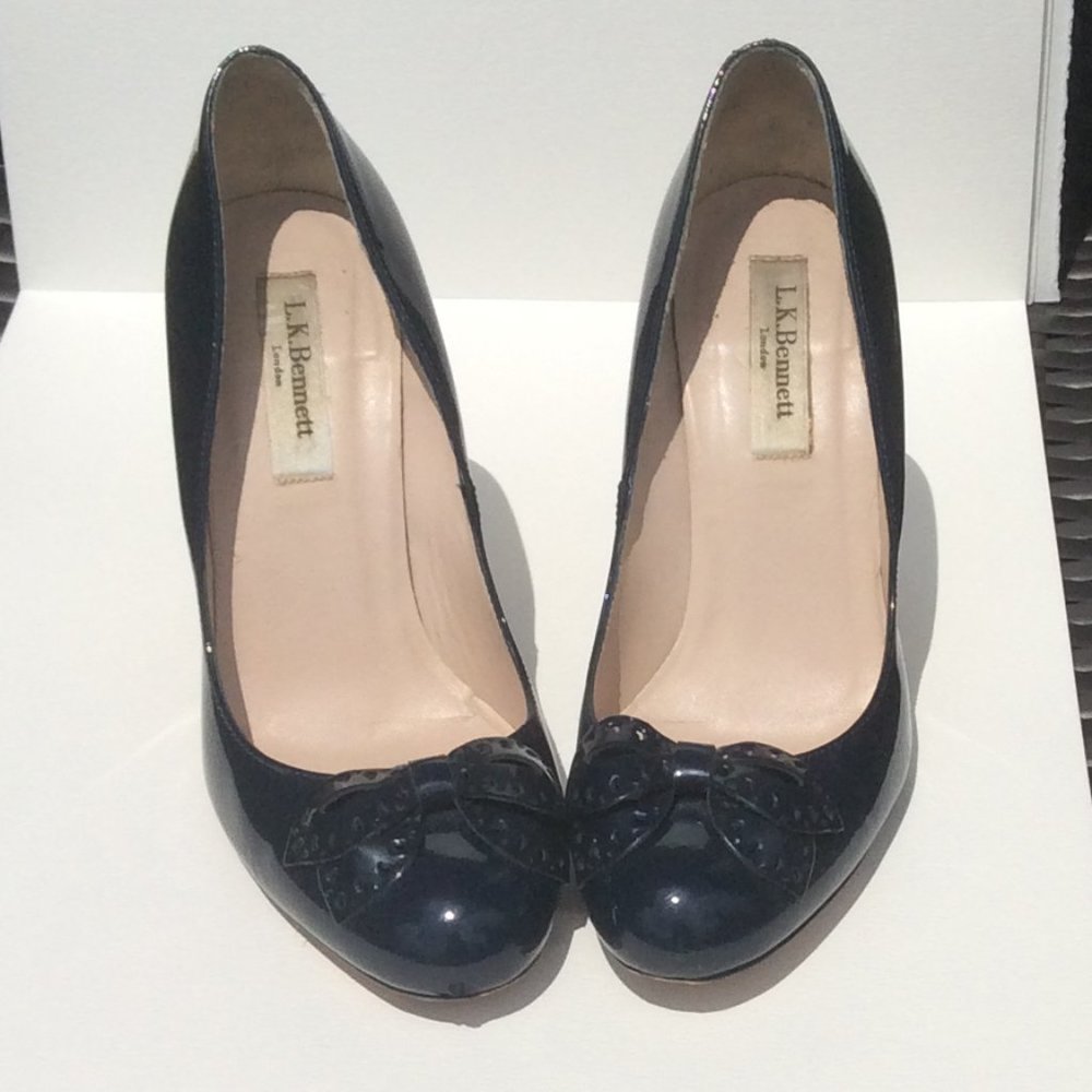 L.K. Bennett London Navy Blue Patent Leather Pumps with Toe Bows